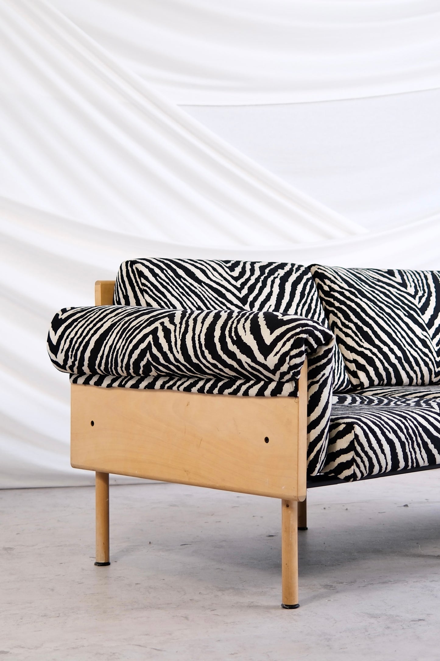 Yrjö Kukkapuro Ateljee 2-Seater, Zebra Fabric