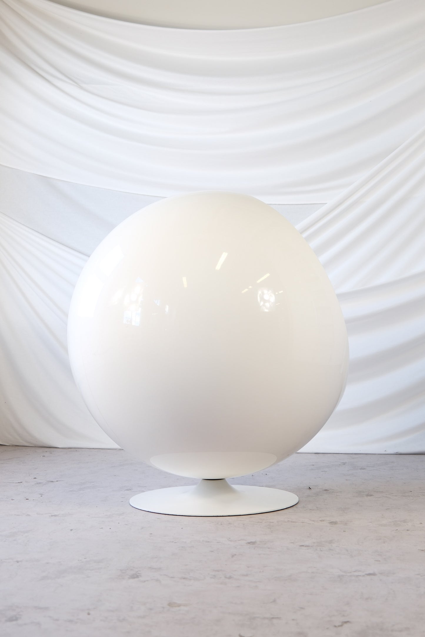 Eero Aarnio Ball Chair with Brown Leather Upholstery