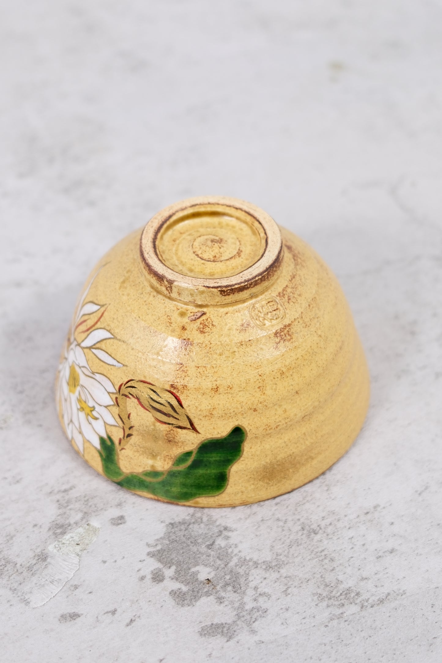 Kyo-yaki Chawan with Hand-Painted Chrysanthemum (with Tomobako)