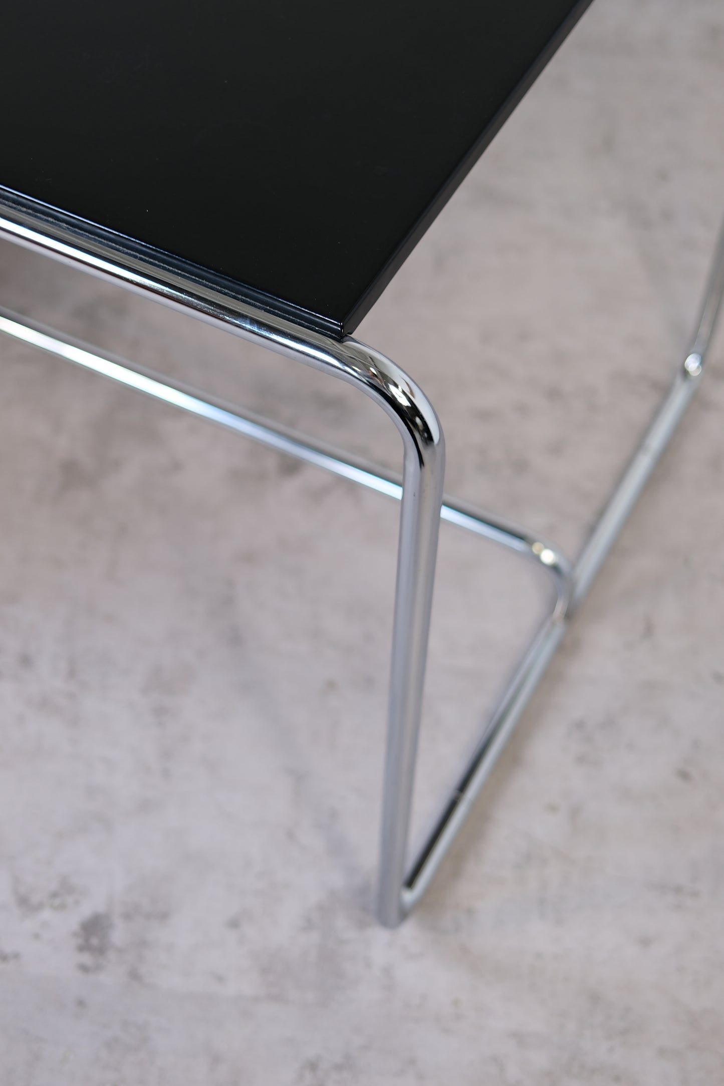 Bauhaus-Style Desk by Pauli Blomstedt
