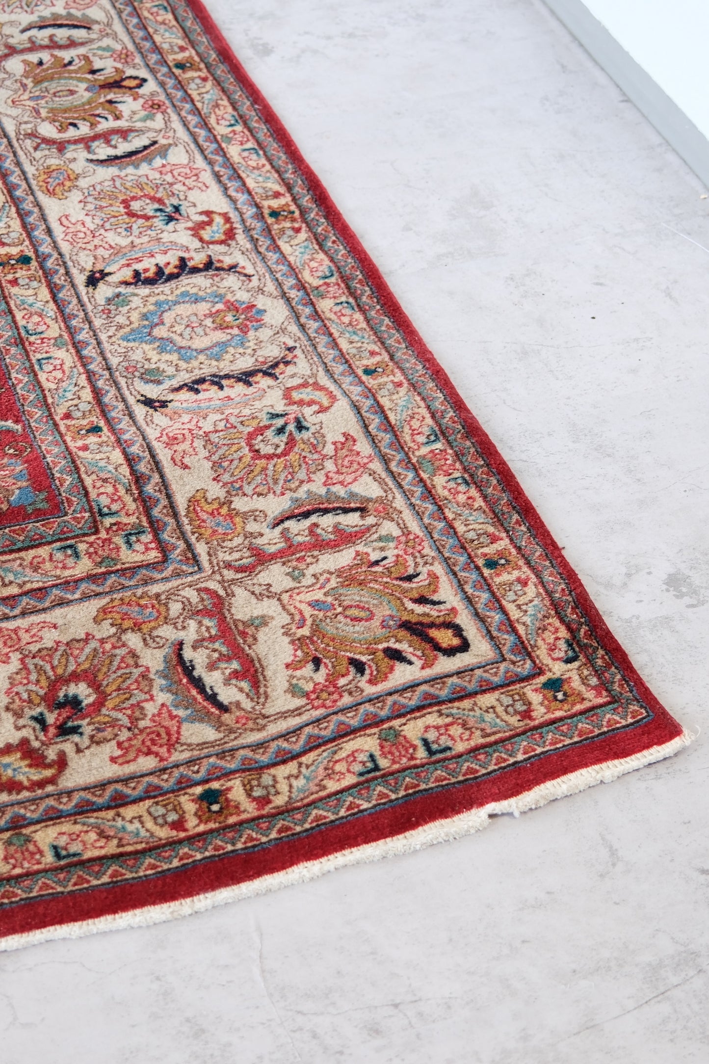 Large Hand-Knotted Persian Rug 360 × 260 cm