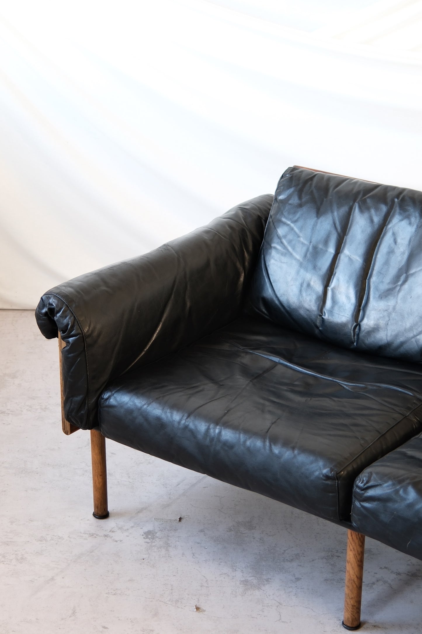 Yrjö Kukkapuro Ateljee 3-Seater Sofa Black Leather & Rosewood Frame