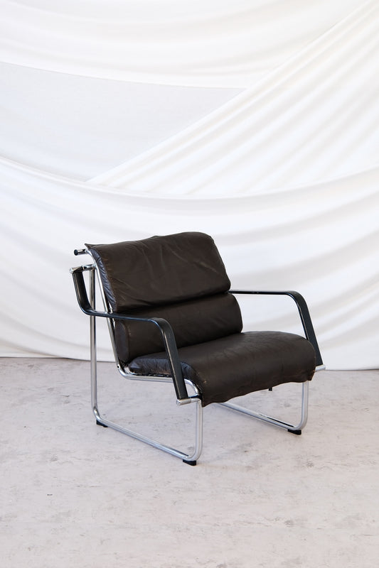 Remmi Armchair by Yrjö Kukkapuro for Avarte Brown Leather