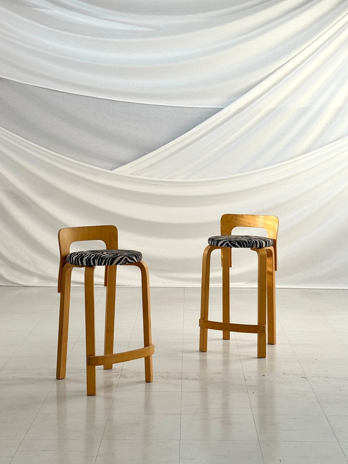Artek용 Alvar Aalto K65 스툴