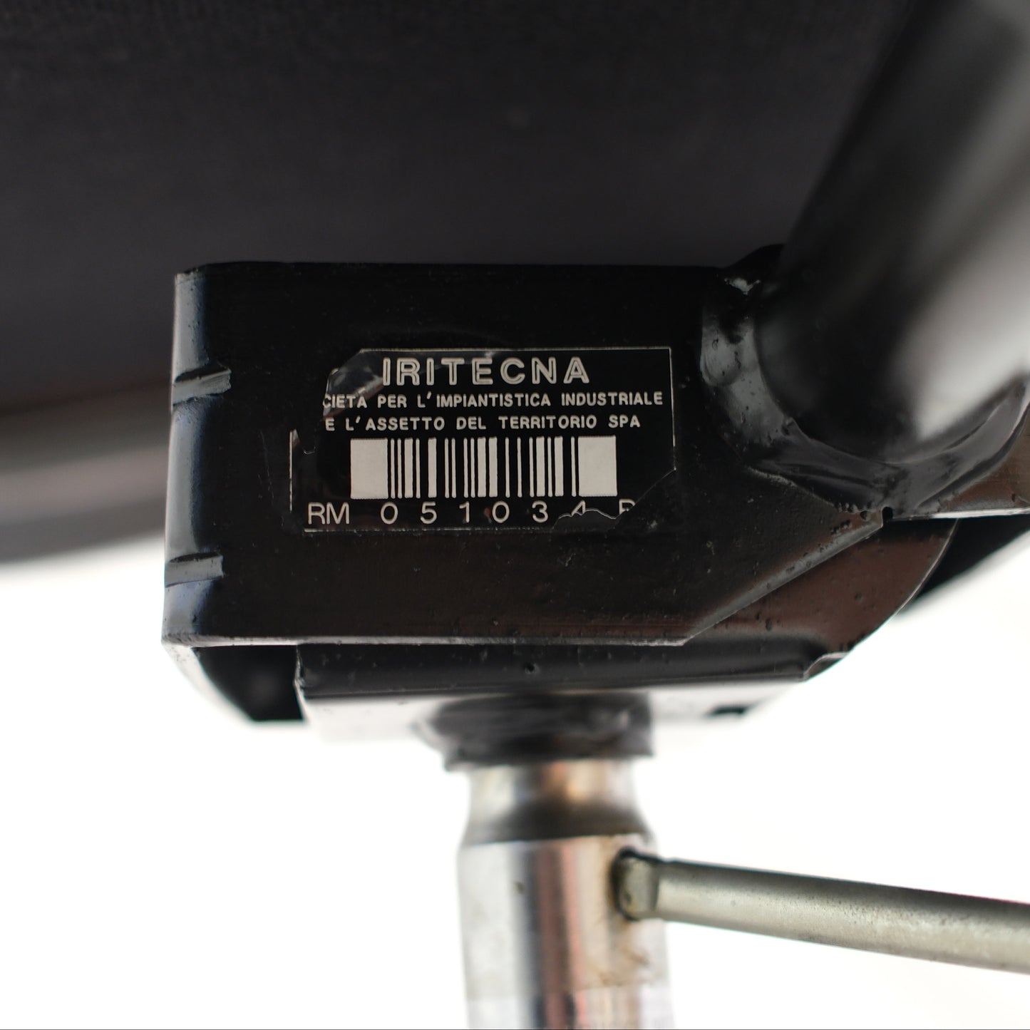 Vitra Charles & Ray Eames EA 219 Office Chair - Herman Miller