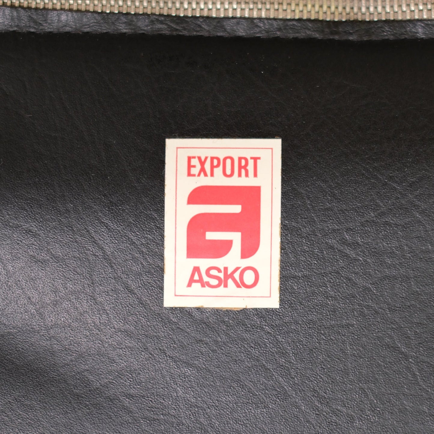 Ilmari Lappalainen Pulkka armchair - Asko Export