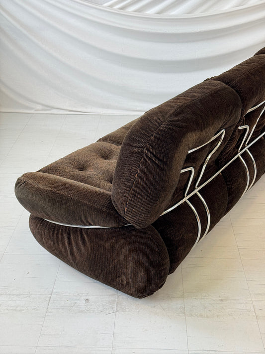 アドリアーノ・ピアッツェージの3人掛けソファ「OK」