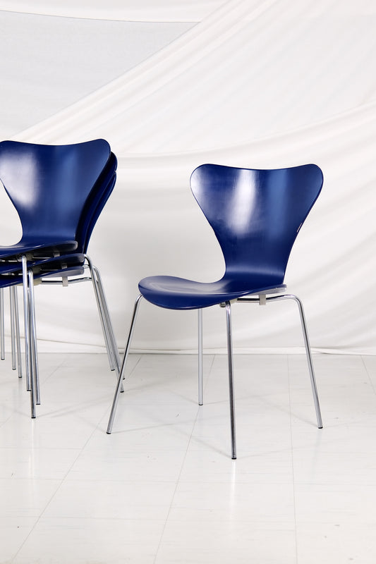 フリッツ・ハンセン シリーズ7チェア、アルネ・ヤコブセン(1998年)