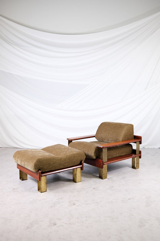 希少な1970年代のハンヌ・ユラス作、ローズウッドと真鍮を使用したアームチェアとオットマン