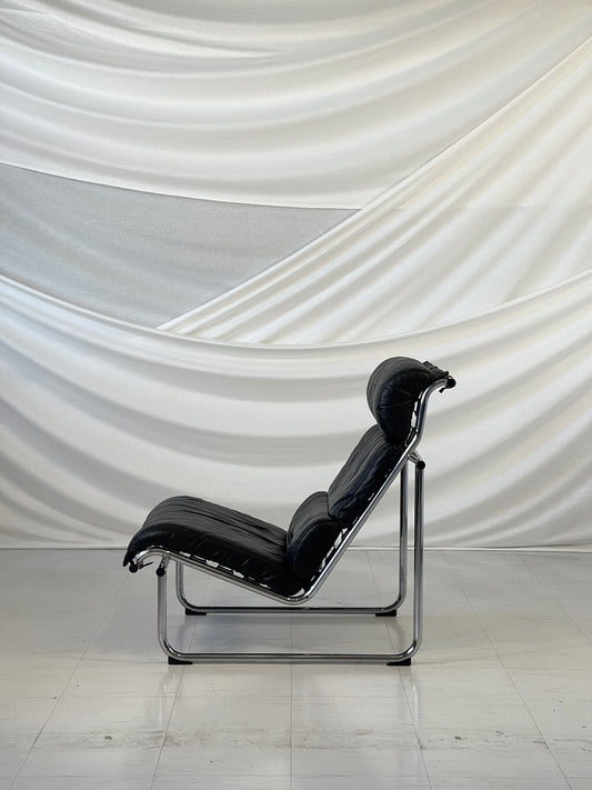 Yrjö Kukkapuro Remmi アームチェア