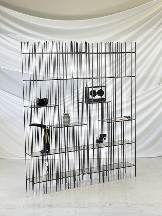 Cntrlzak Studio による Metrica 本棚