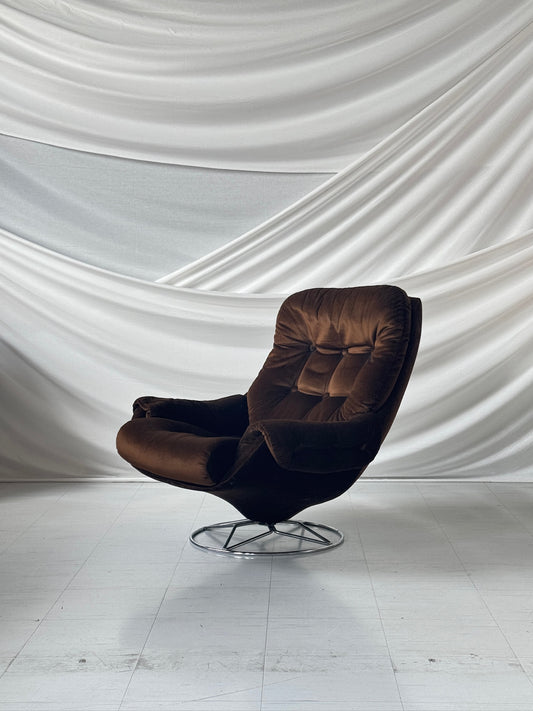 チョコレートブラウンベルベットのヴィンテージ回転ラウンジチェア