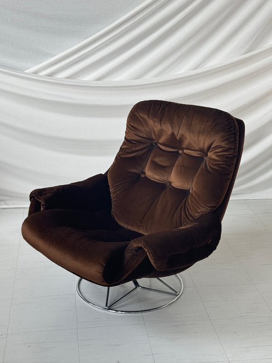 チョコレートブラウンベルベットのヴィンテージ回転ラウンジチェア