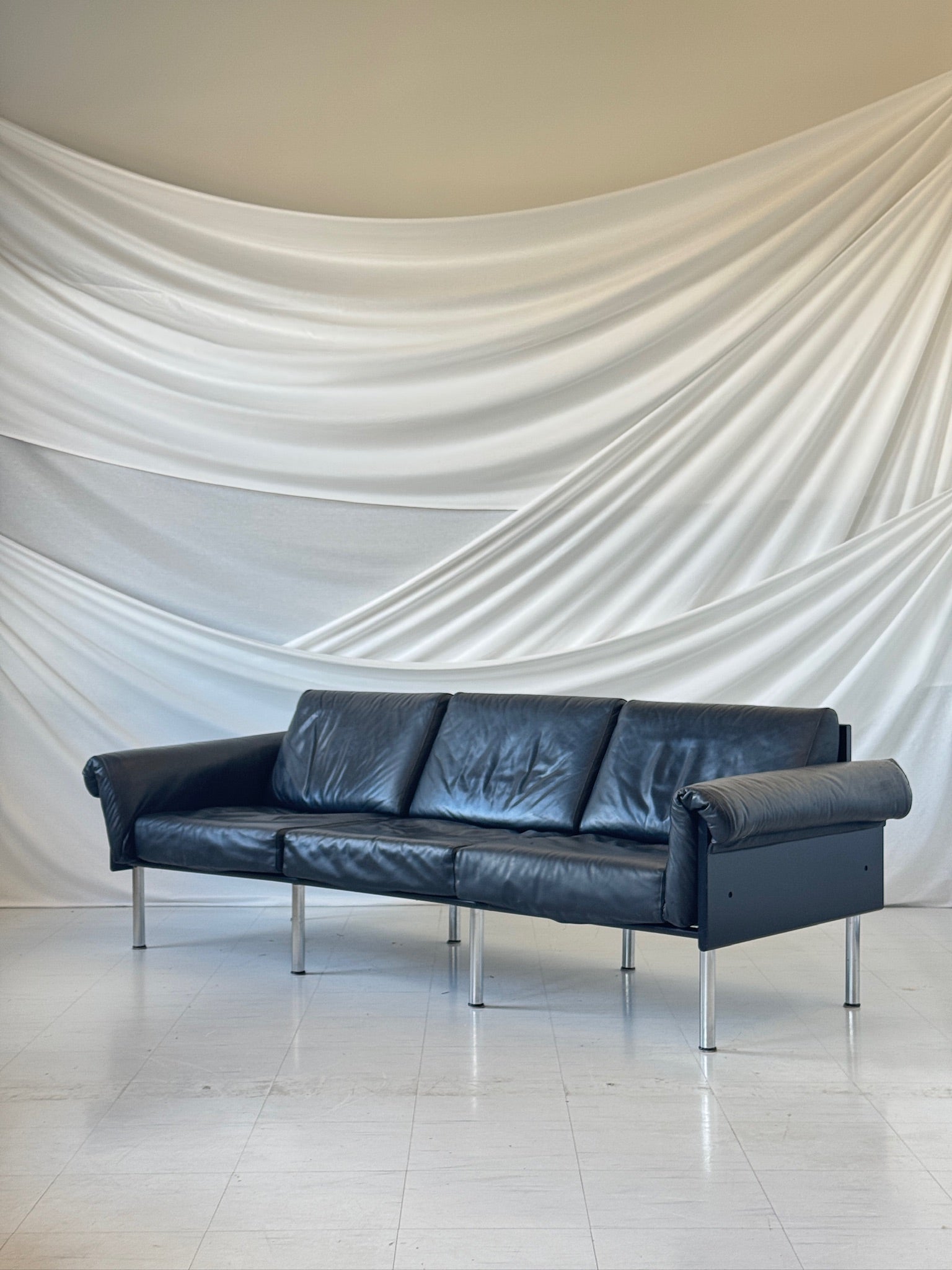Black leather Ateljee 3-seater sofa by Yrjö Kukkapuro for Haimi, Finland 1960s, with chrome frame and one headrest