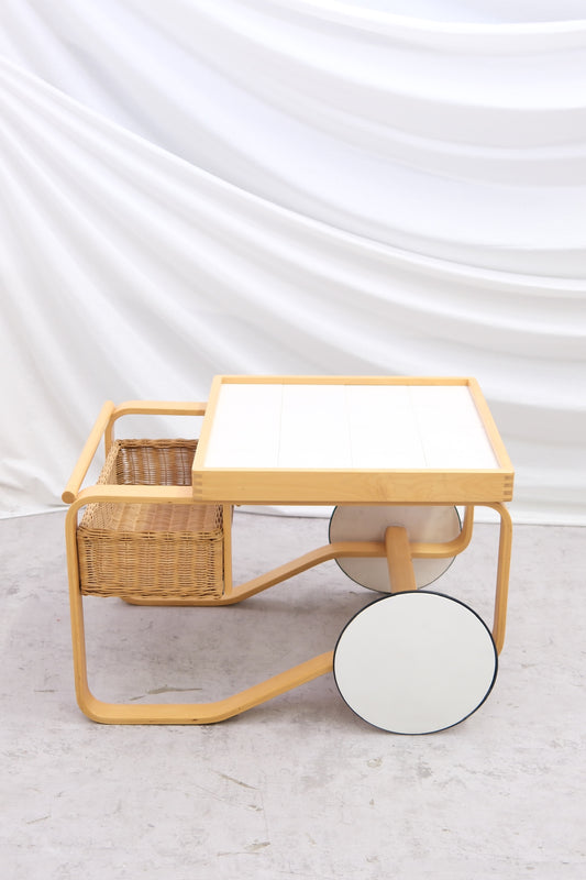 Alvar Aalto Artek 900 Serving Trolley - White