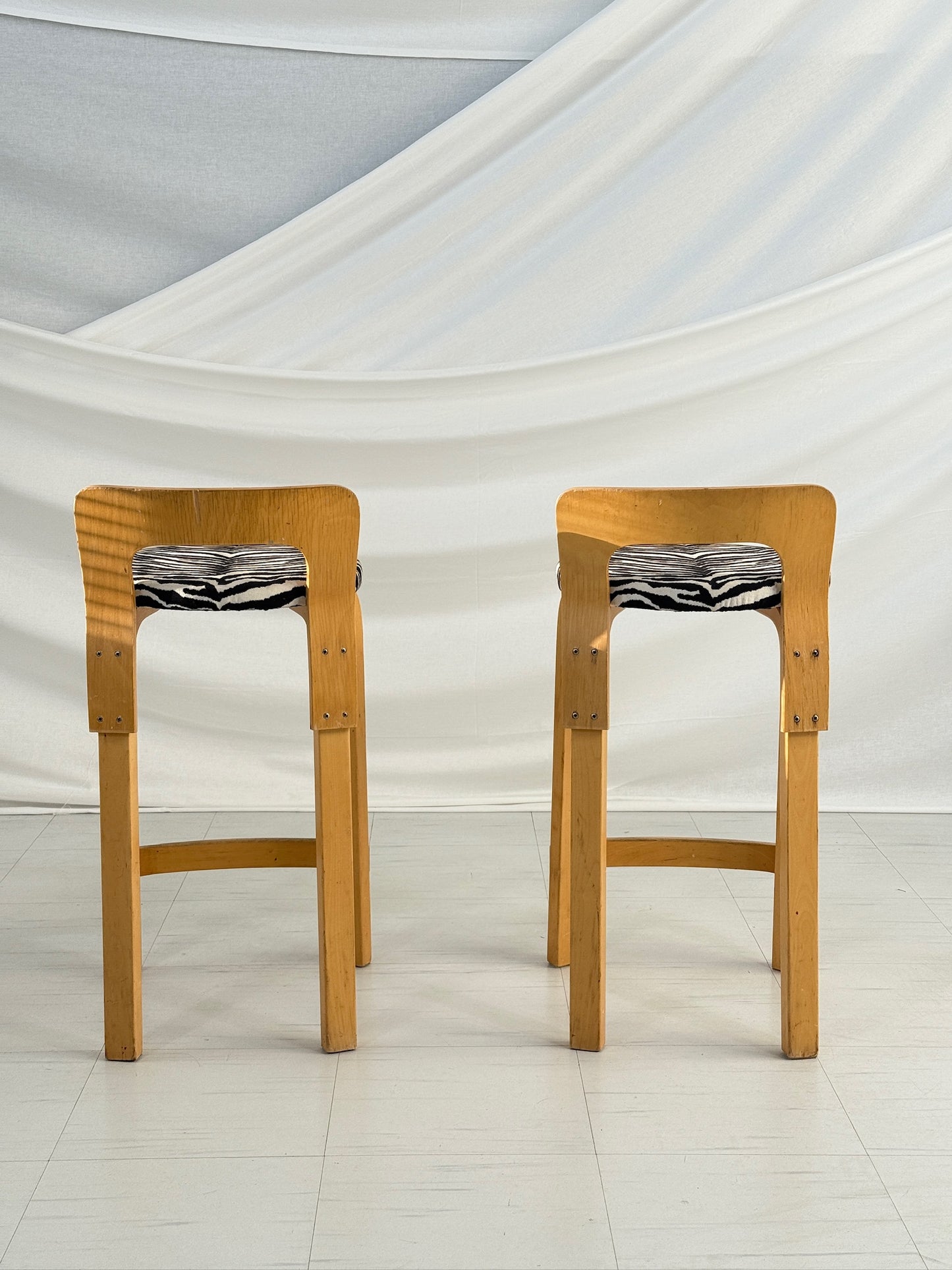 Artek용 Alvar Aalto K65 스툴