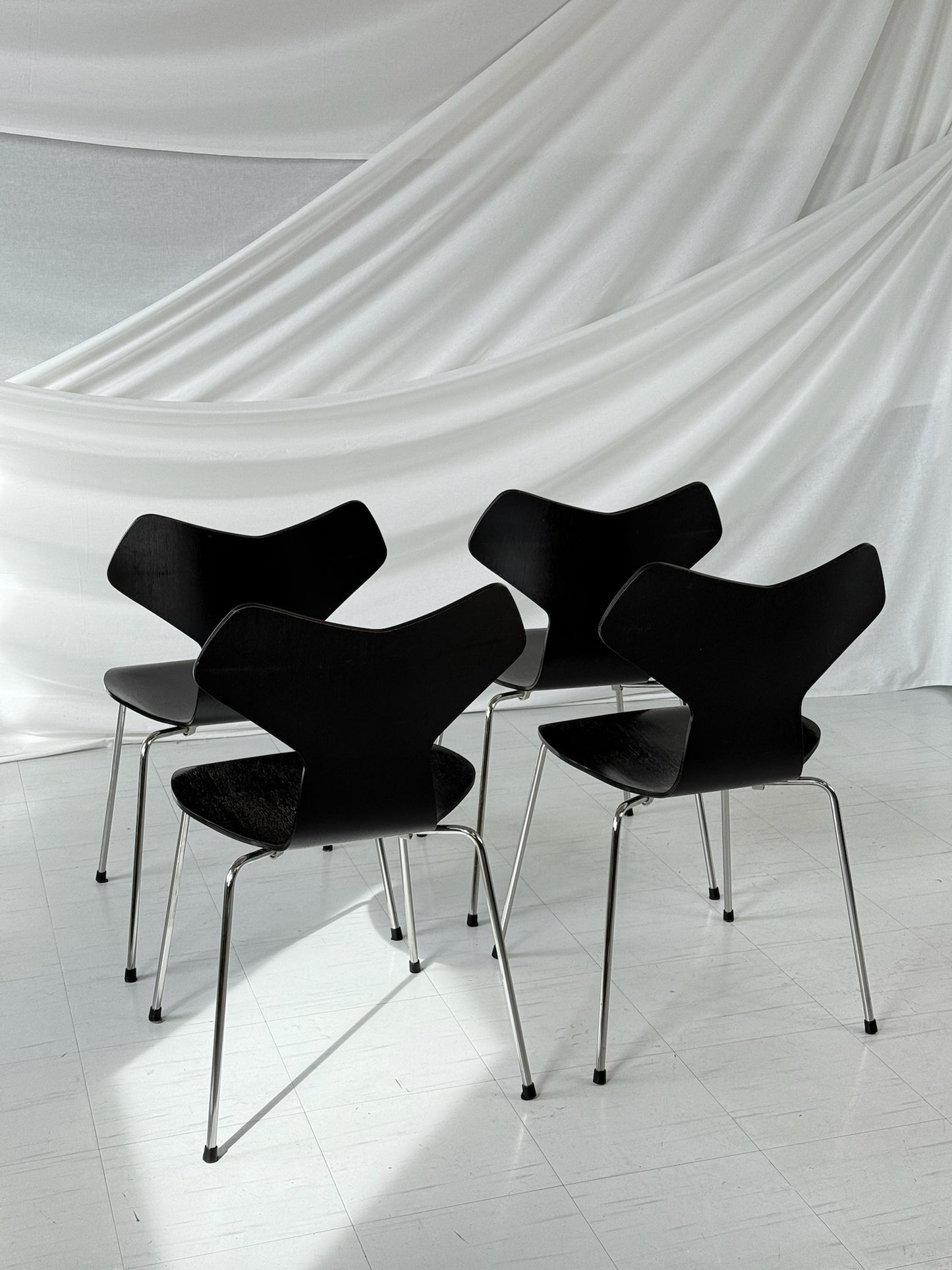 Fritz Hansen Grand Prix Chairs Black Wood