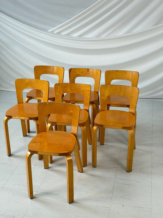 アルヴァ・アアルトによるアルテックA65チェア