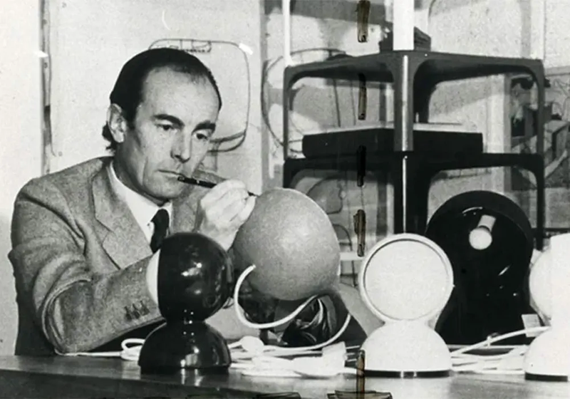 Vico Magistretti