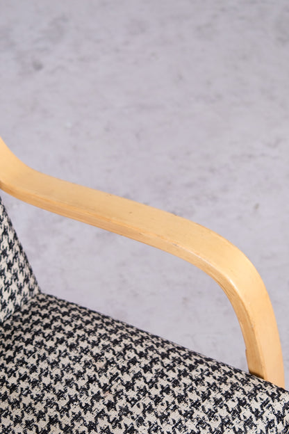 Artek 401 Armchairs by Alvar Aalto