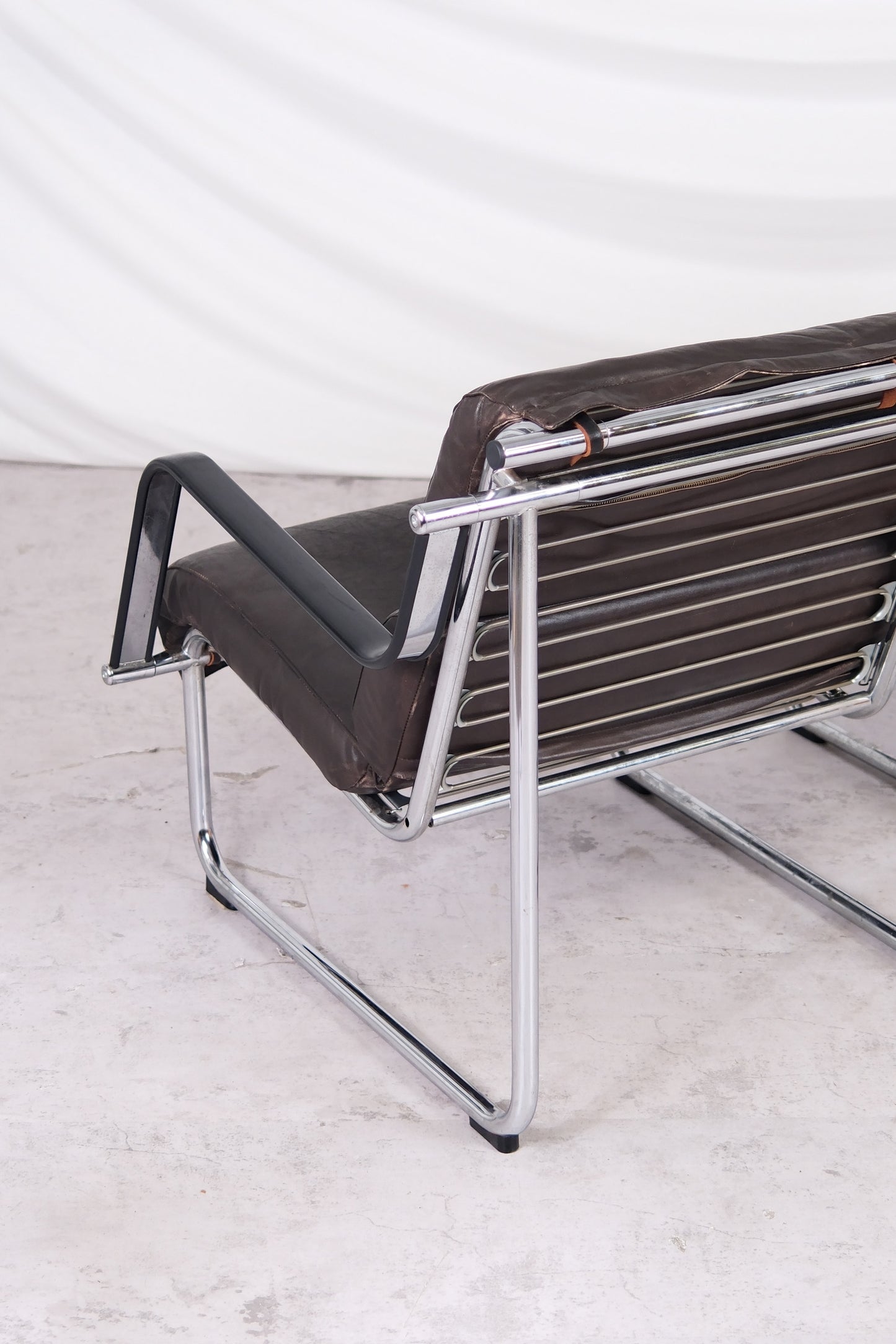 Remmi Armchairs by Yrjö Kukkapuro for Avarte Brown Leather