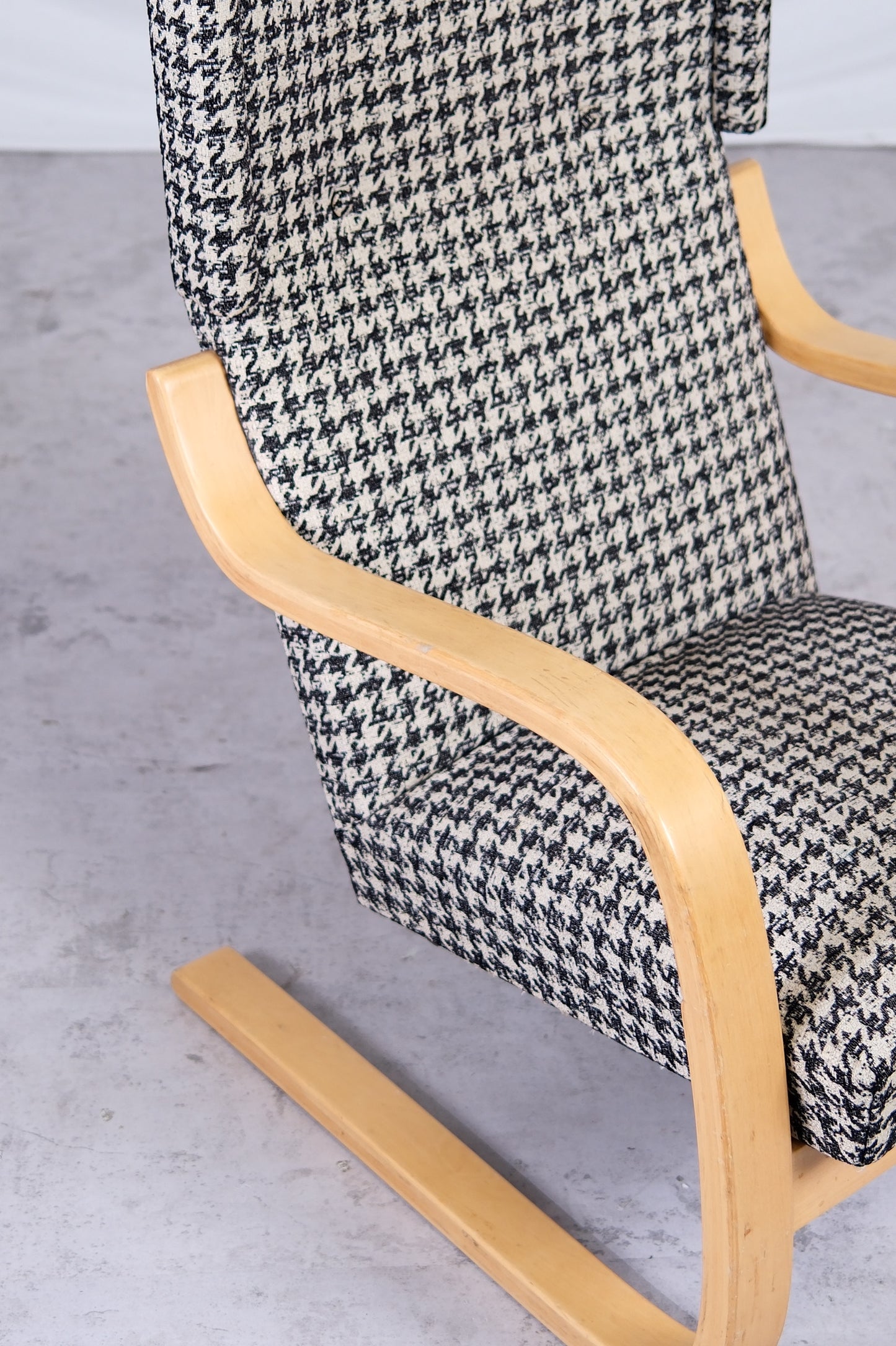 Artek 401 Armchairs by Alvar Aalto