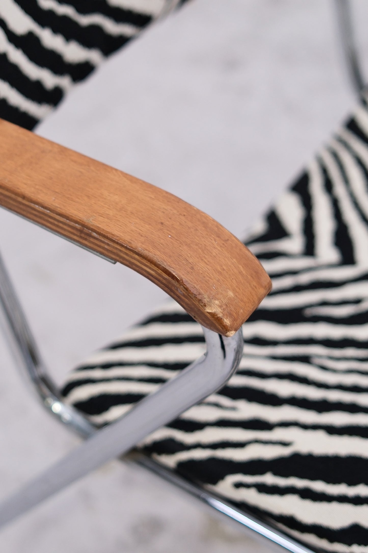 Set of 6 Vintage Tubular Steel Chairs with Zebra Upholstery