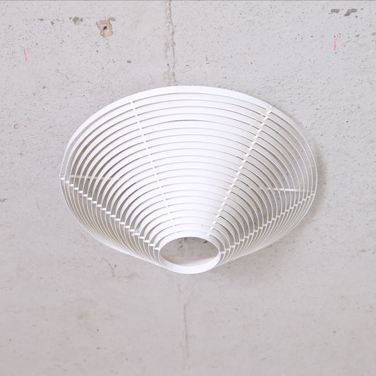 Vintage Alvar Aalto A622A ceiling lamp produced by Valaisinpaja Oy in Finland. White layered metal shade in good vintage condition.