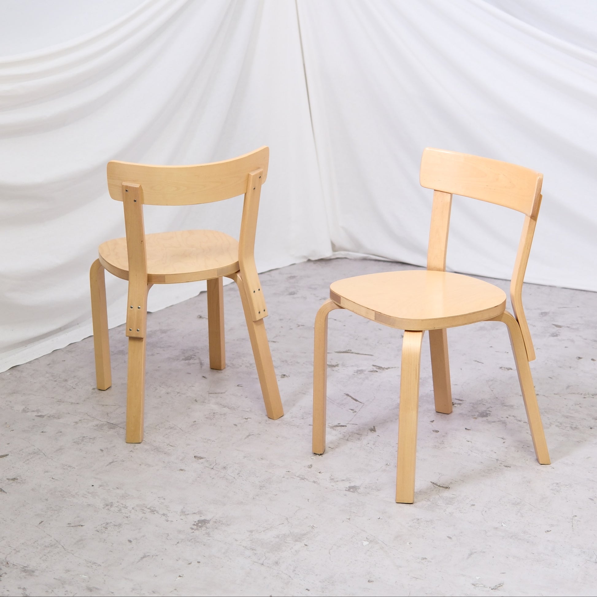 Vintage Artek 69 chairs by Alvar Aalto in very tidy condition with minimal wear. Sold individually. Helsinki pickup or delivery in Finland, worldwide shipping available.