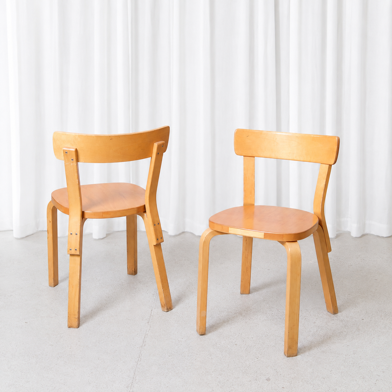 Vintage Artek Chair 69 in natural birch, designed by Alvar Aalto in 1935. Classic Finnish design in good vintage condition.