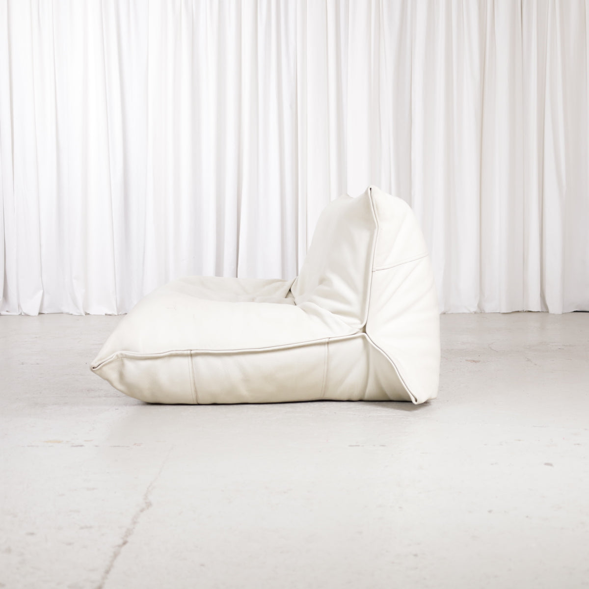 Michel Ducaroy Yoko two-seater sofa, side profile