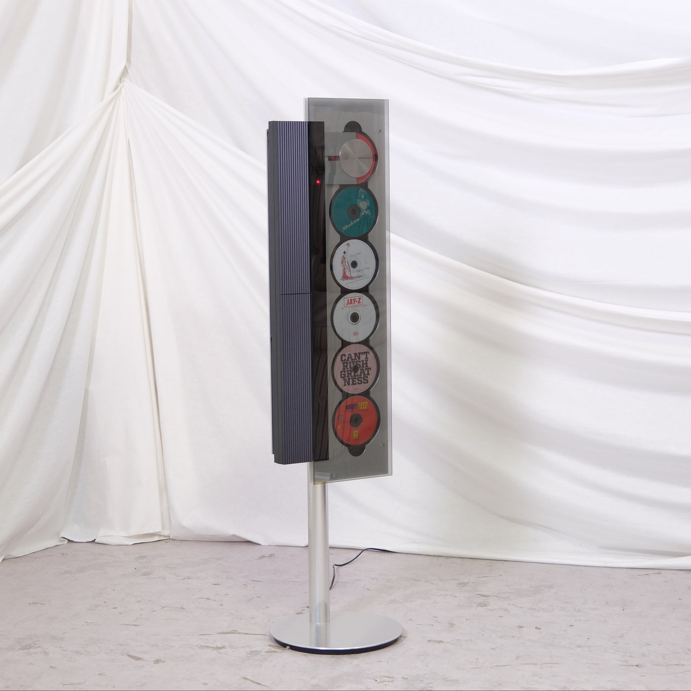 Bang and Olufsen Beosound 9000 MK3 6 CD changer with original aluminum floor stand.