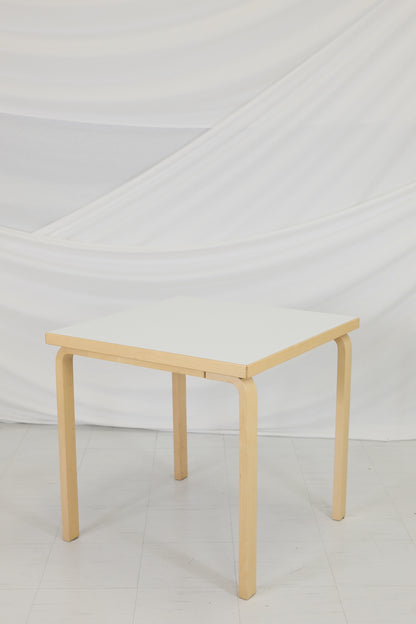 아르텍 81c 다이닝 테이블