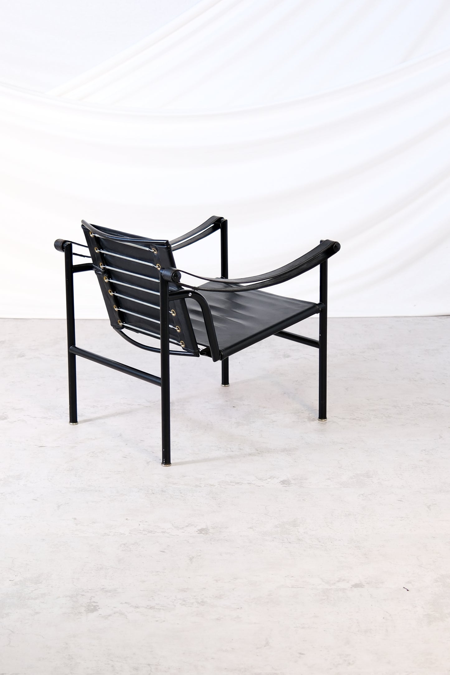 LC1 Chair by Le Corbusier, Pierre Jeanneret & Charlotte Perriand
