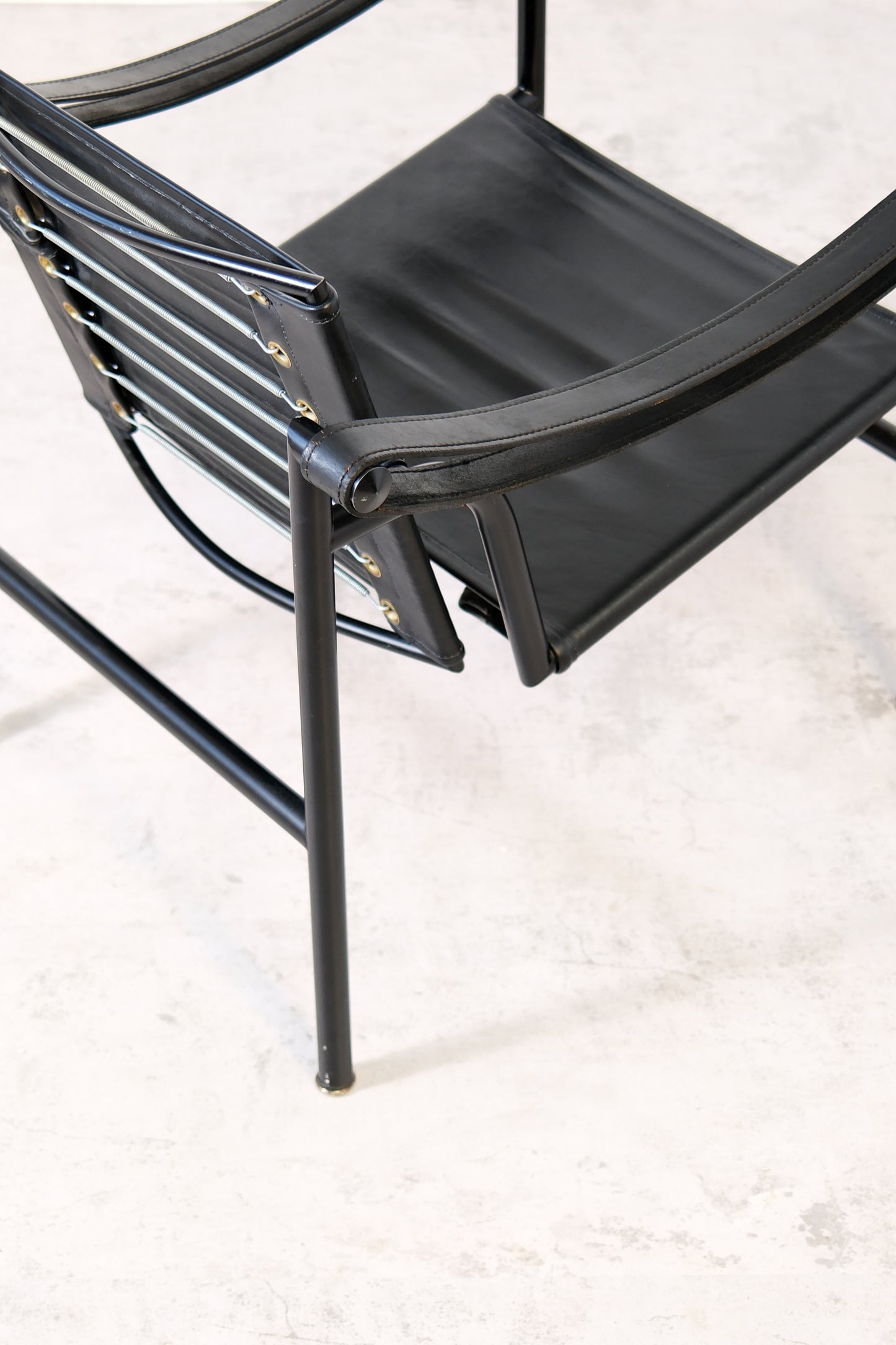 LC1 Chair by Le Corbusier, Pierre Jeanneret & Charlotte Perriand