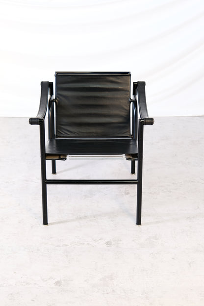 LC1 Chair by Le Corbusier, Pierre Jeanneret & Charlotte Perriand