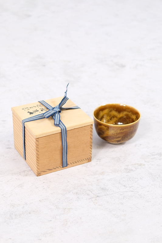 Japanese Chawan with Earth-Toned Glaze (with Tomobako)
