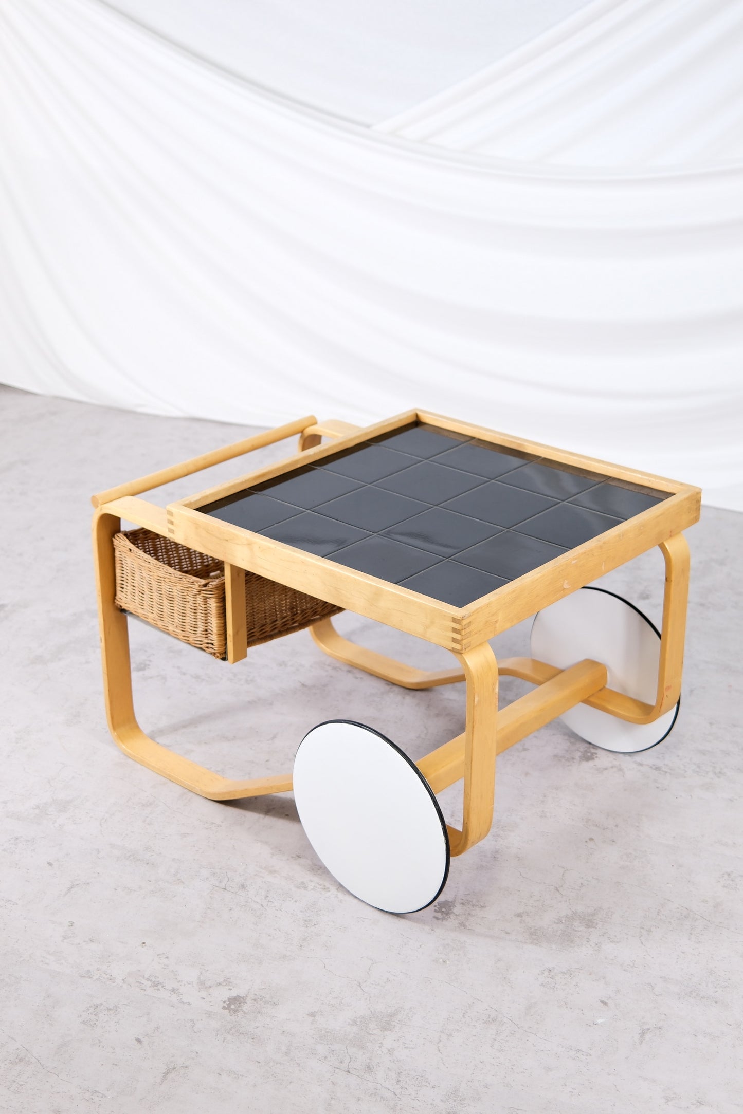 Serving Trolley Model 900, Alvar Aalto, Artek, 1980s/90s