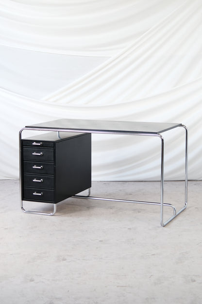 Bauhaus-Style Desk by Pauli Blomstedt