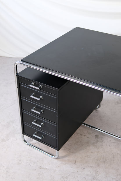 Bauhaus-Style Desk by Pauli Blomstedt