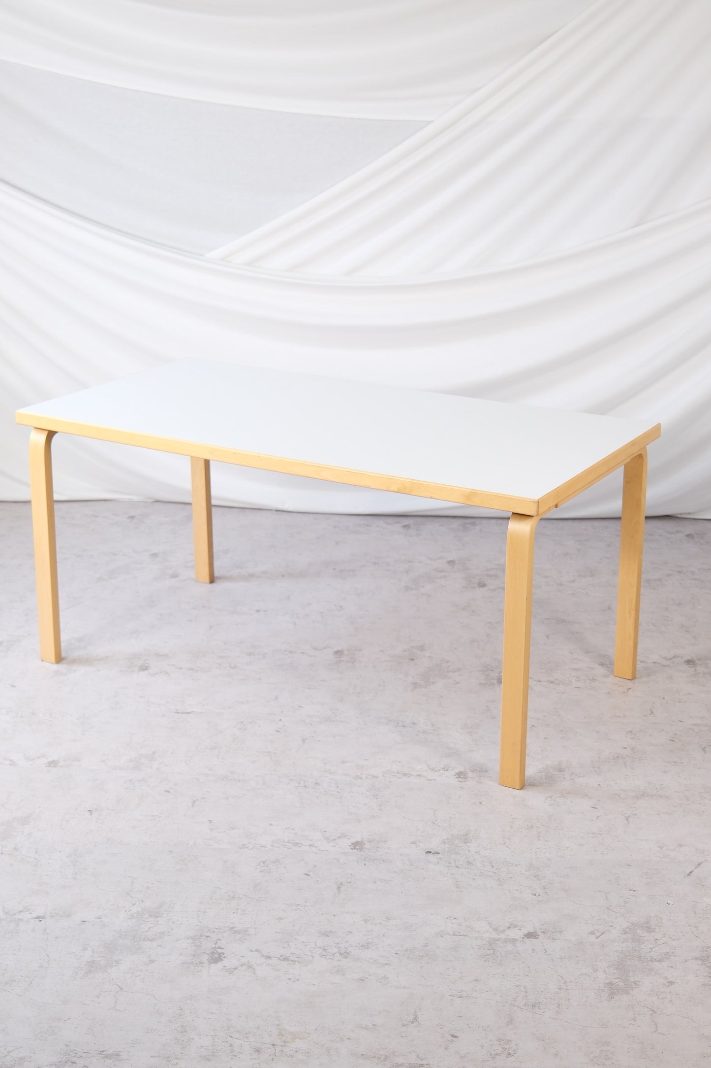 Artek 81A Table, White Linoleum