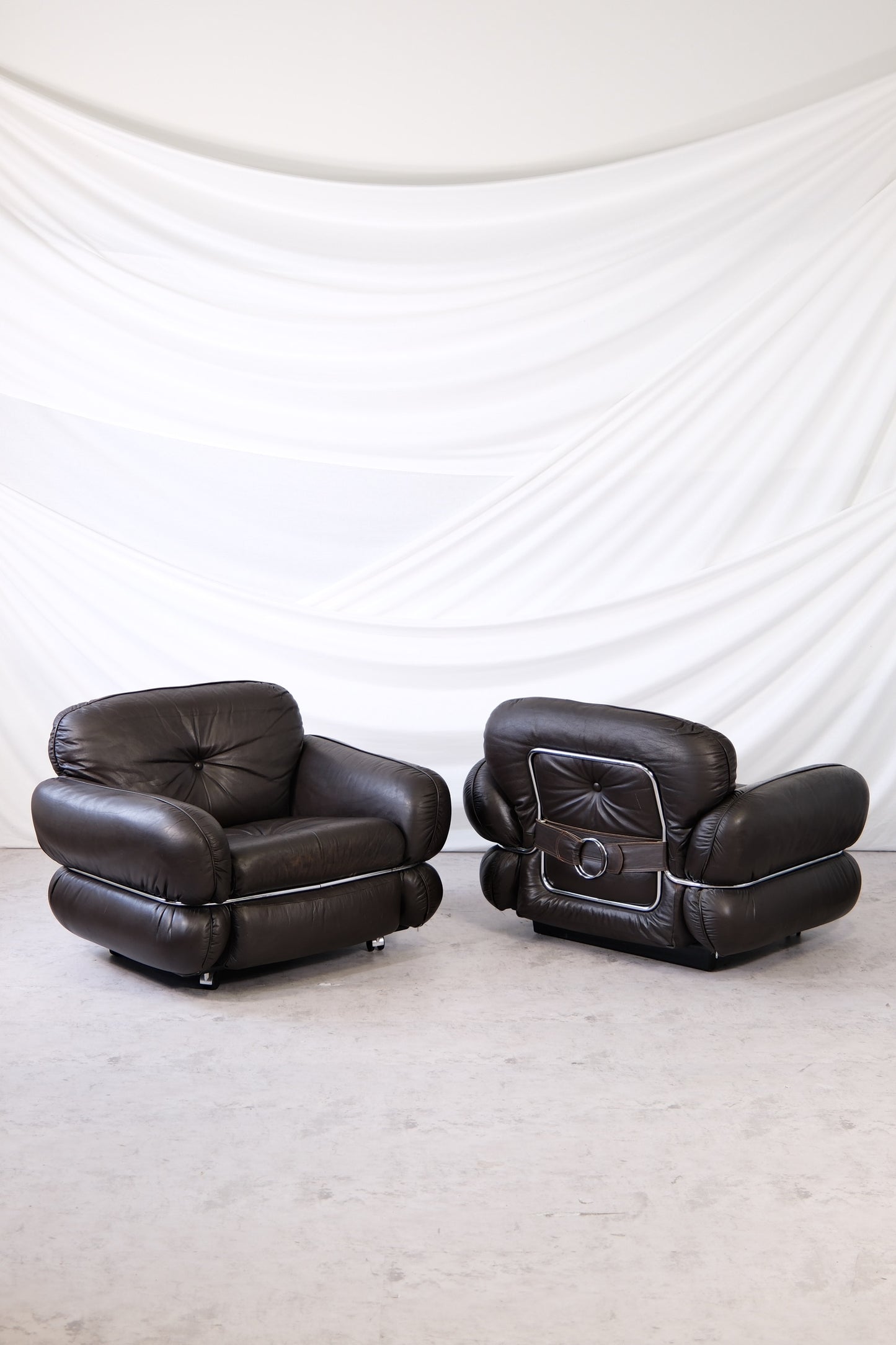 Isku “Hannibal” Brown Armchair by Kurt Hvitsjö