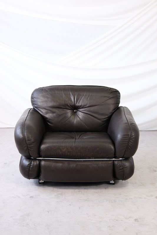 Isku “Hannibal” Brown Armchair by Kurt Hvitsjö