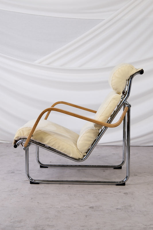 Alcantara Remmi Armchair with Wooden Armrests