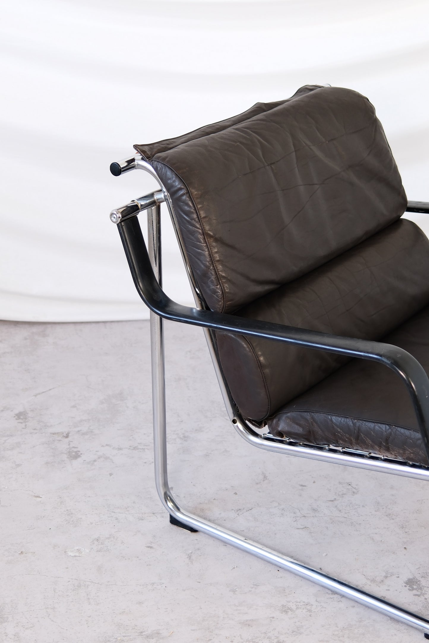 Remmi Armchairs by Yrjö Kukkapuro for Avarte Brown Leather