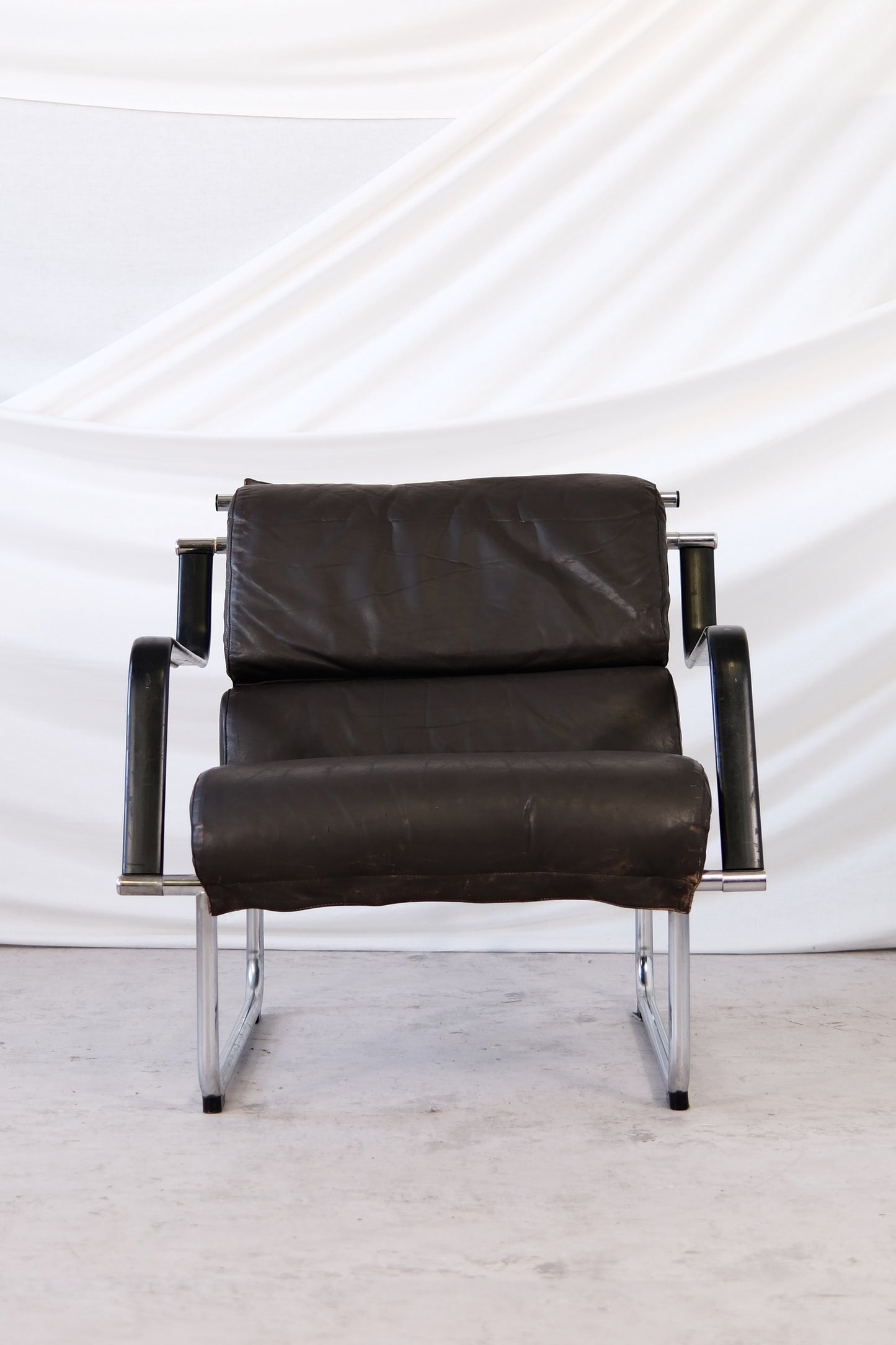 Remmi Armchairs by Yrjö Kukkapuro for Avarte Brown Leather