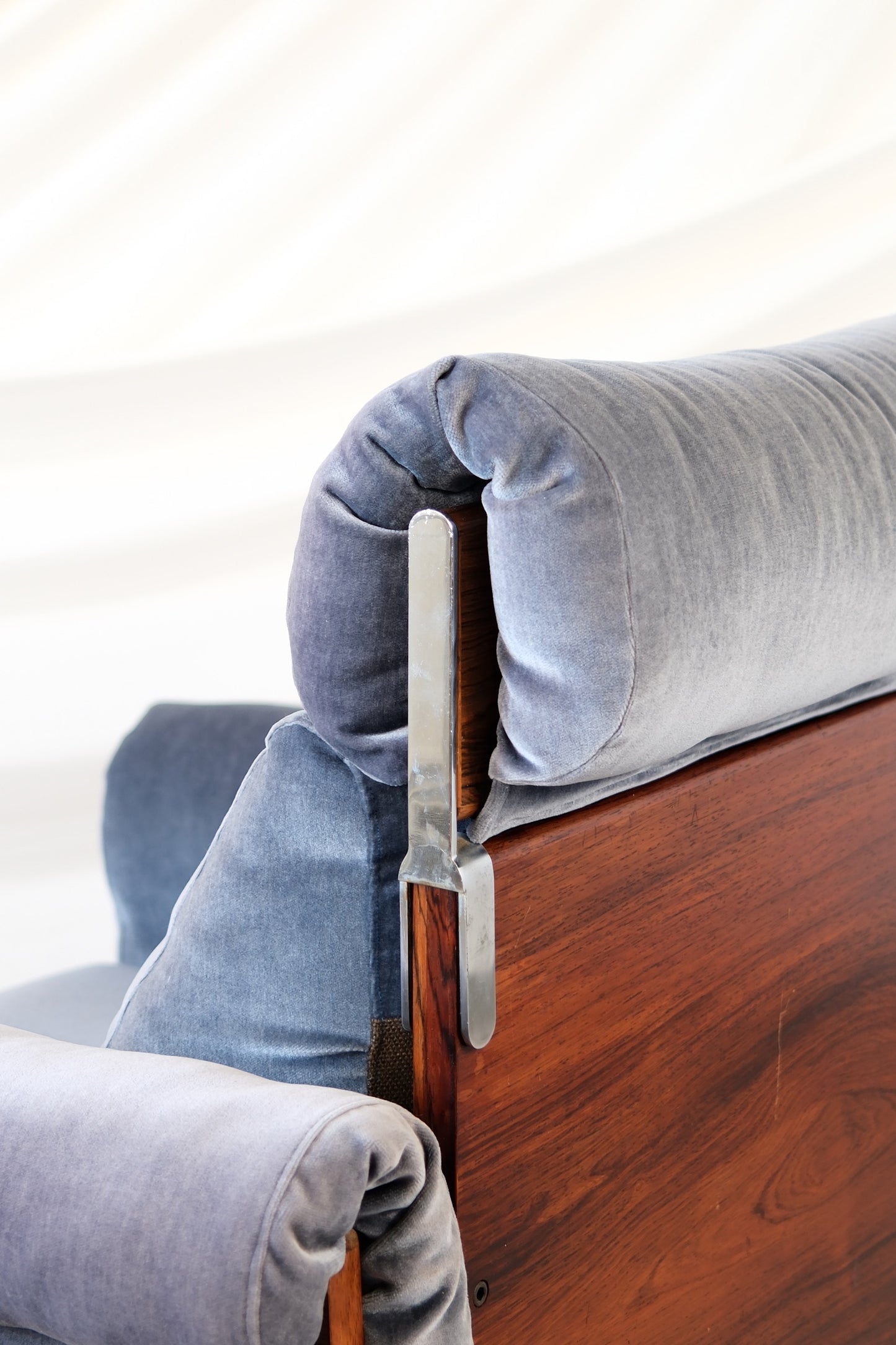 Yrjö Kukkapuro Ateljee Armchair for Haimi (blue velvet)