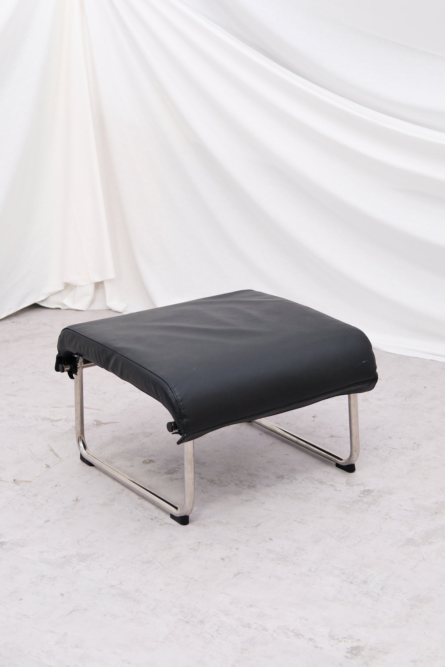 Remmi Armchair & Ottoman by Yrjö Kukkapuro for Avarte