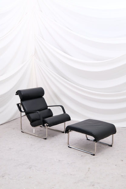 yrjö kukkapuro remmi armchair black leather with ottoman