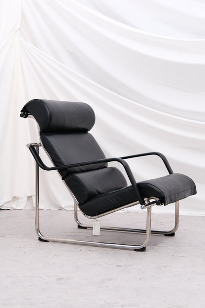 Remmi Armchair & Ottoman by Yrjö Kukkapuro for Avarte